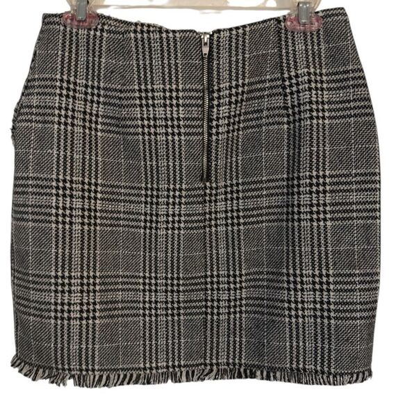 🌹ICONE PAR SIMONS FRINGE PLAID SKIRT - Picture 2 of 4